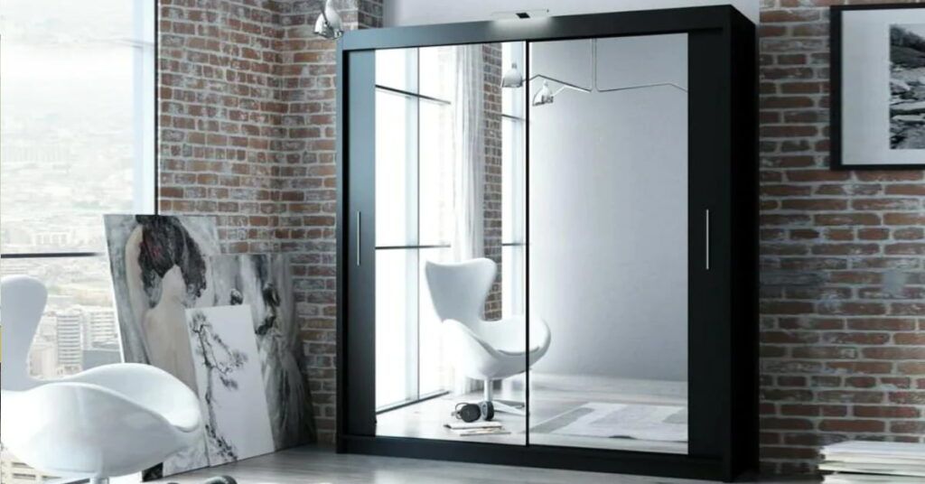 Mirror Sliding Wardrobe: Touch of Sophistication and Elegance